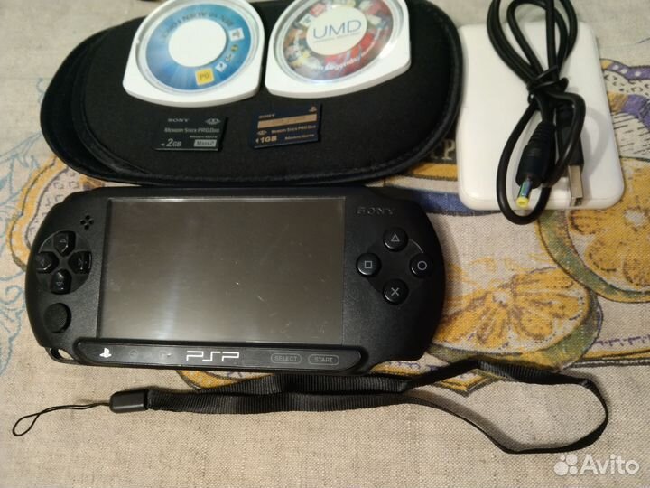 Sony PSP e1008 street 8 Гб
