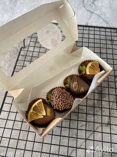 Клубника в шоколаде учителю