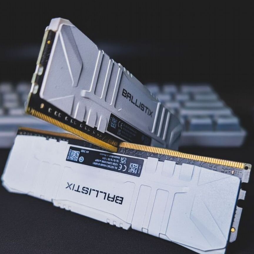 crucial ballistix ddr4 32gb - Оперативная память - купить во всех
