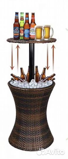 Садовая мебель, столик из искусственного ротанга