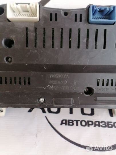 Приборная панель avensis