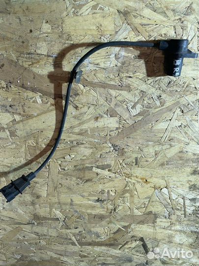 Датчик положения коленвала Kia Ceed 1.6 crdi D4FB