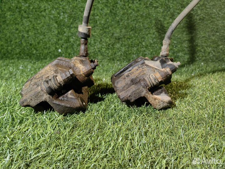 Задние суппорта Вольво 960