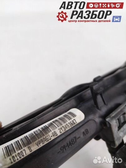 Рейка топливная (рампа) форд фокус 3 2011-2015