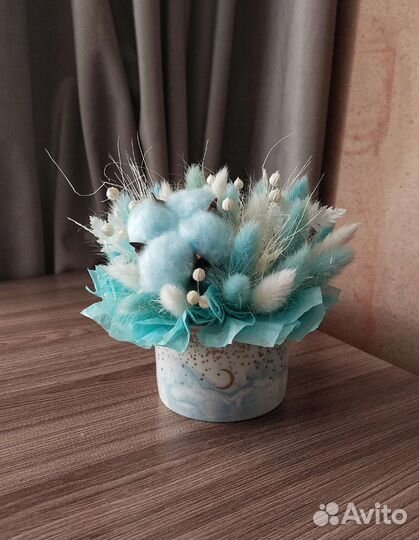 Композиция из сухоцветов