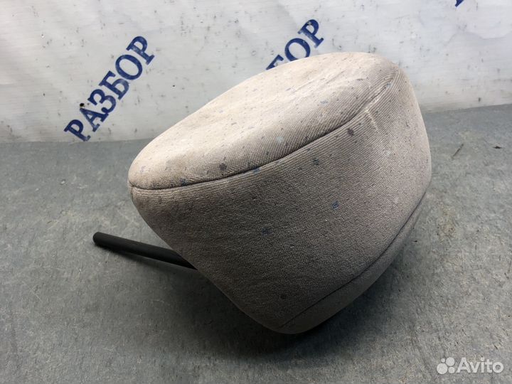 Подголовник зад прав Citroen c3