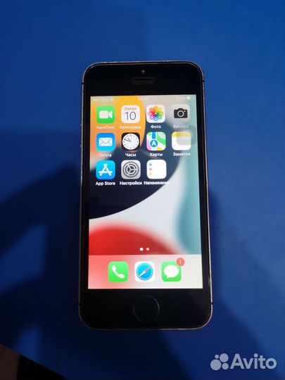 Телефон iPhone