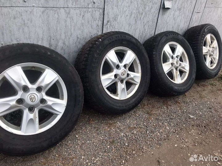 285/60R18 Land Cruiser 200