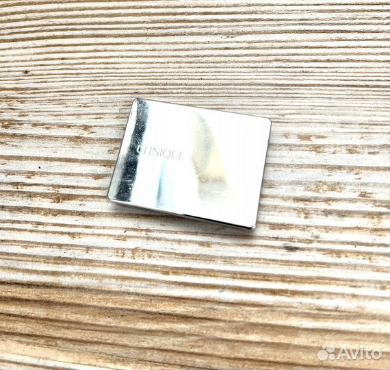 Тени для век clinique