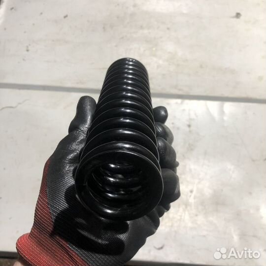 Пружина амортизатора для triumph speedmaster 2008