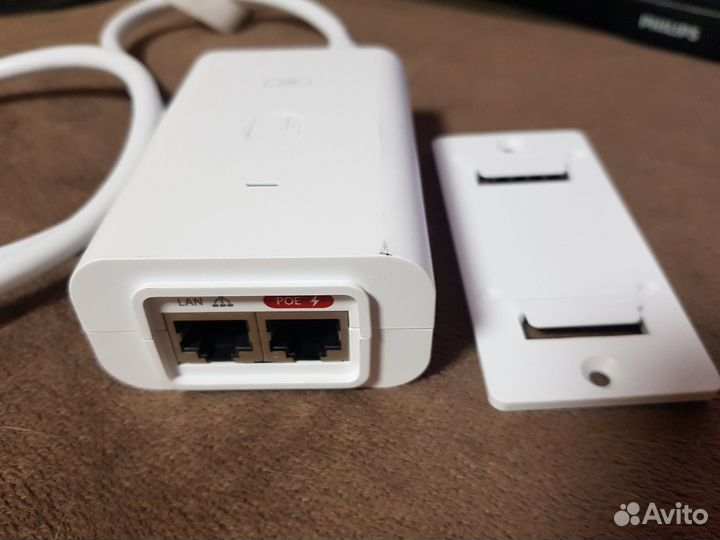 Ubiquiti Белый PoE Injector 48-24W-G-WH