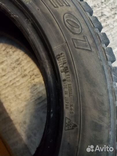 Dunlop SP Winter Ice 01 205/55 R16 94T