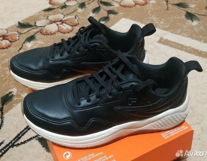 Кроссовки Fila