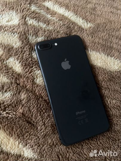 iPhone 8 Plus, 64 ГБ