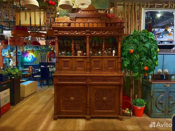 Буфет антикварный дубовый