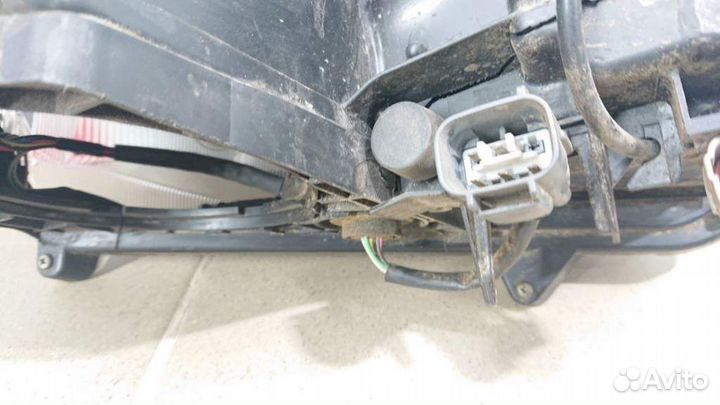 Фара левая Toyota RAV 4 2013-2019 81185-42680