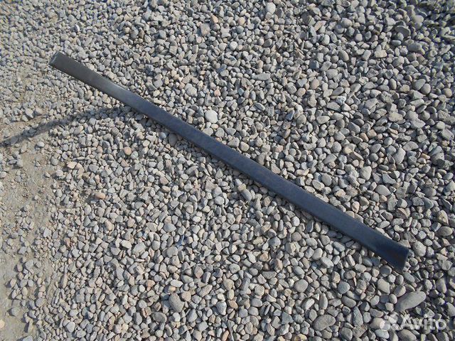 Порожек пластиковый передний правый Toyota Caldina