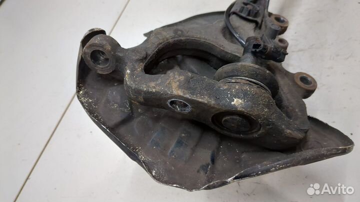 Ступица (кулак, цапфа) правая передняя Mercedes S W220