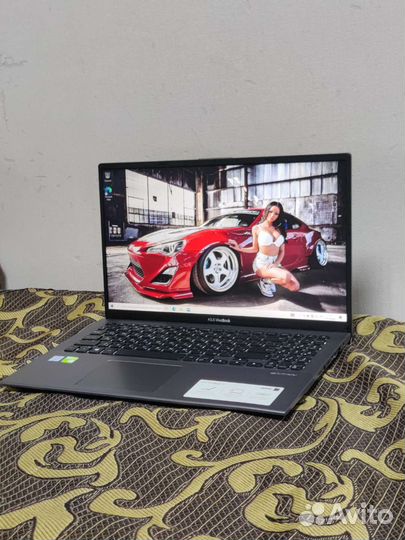 Игровая зверюга (i5-8th, mx250, ssd)