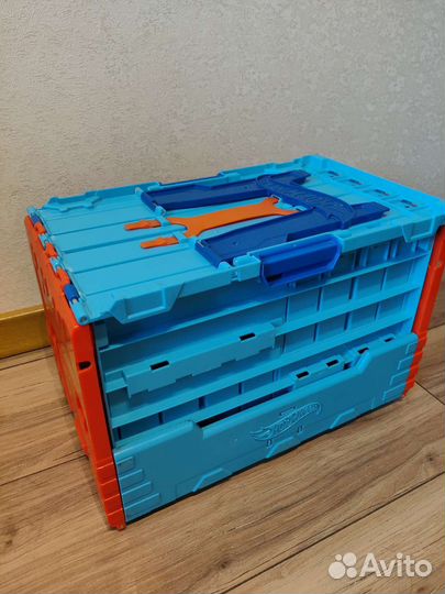 Wheelsтрек Hot Wheels Action Race Crate GKT87