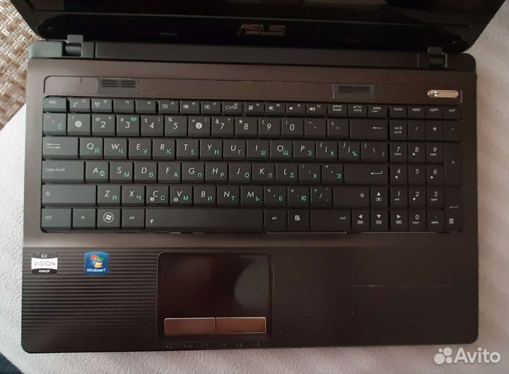 Ноутбук asus