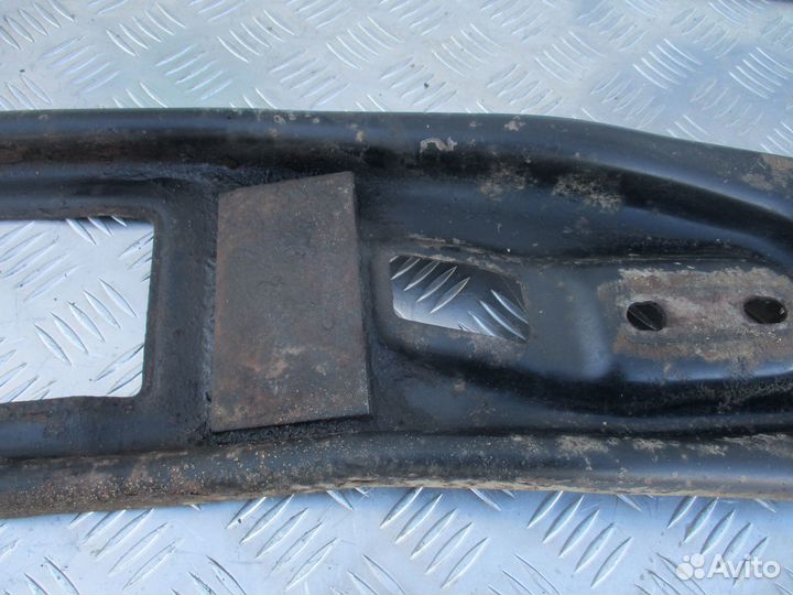 Балка передняя продольная Mazda Demio 2000г