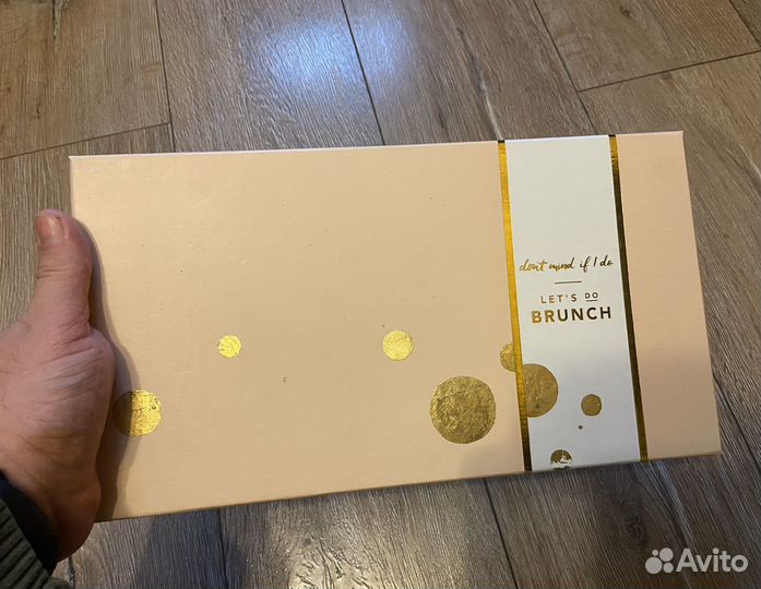 Блюдо фарфоровое Rosanna