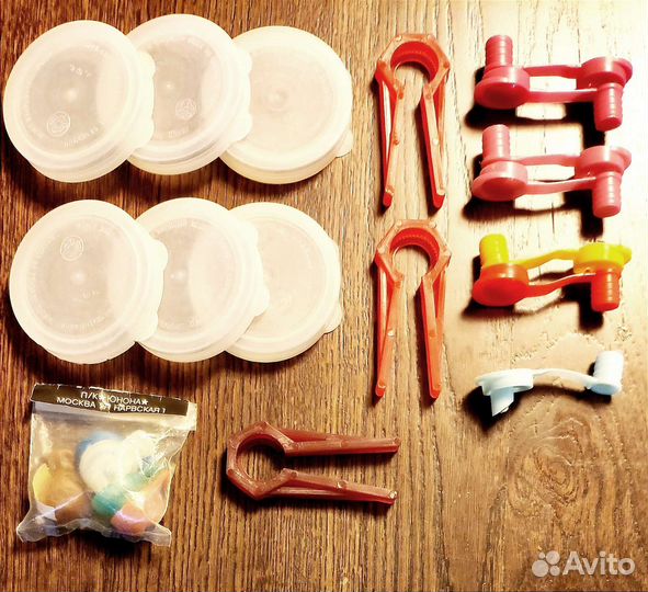 Советские пластиковые пробки и крышки