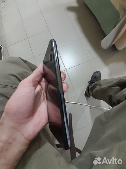 Телефон iPhone 10 x 64гб
