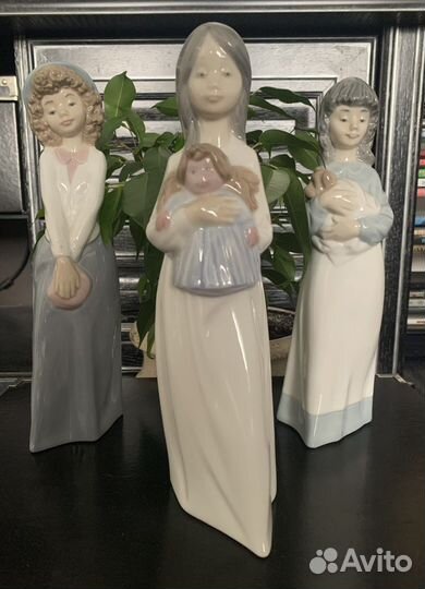 Фарфоровая статуэтка NAO lladro