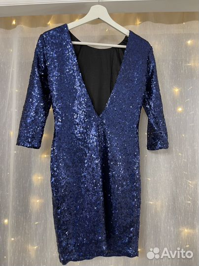 Блестящее синее платье