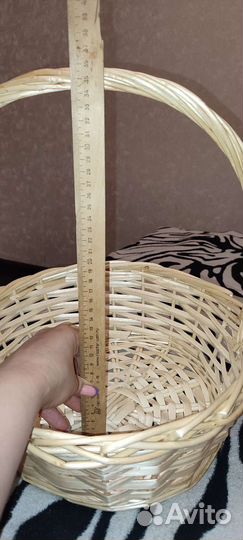 Корзина плетеная для подарков