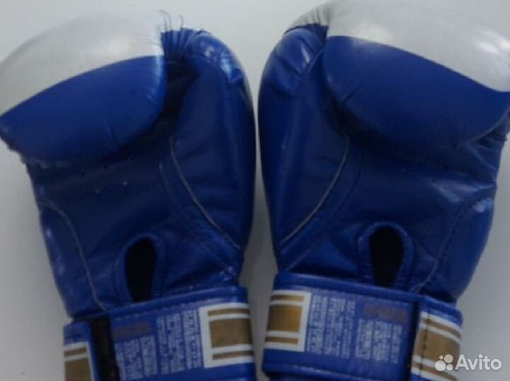 Боксерские перчатки детские 10 унций