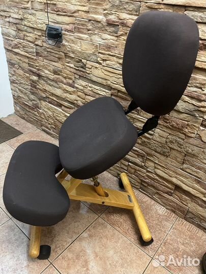 Ортопедический стул Smartstool KW02B, коленный