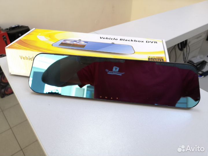 Автомобильный видеорегистратор-зеркало T1 Black