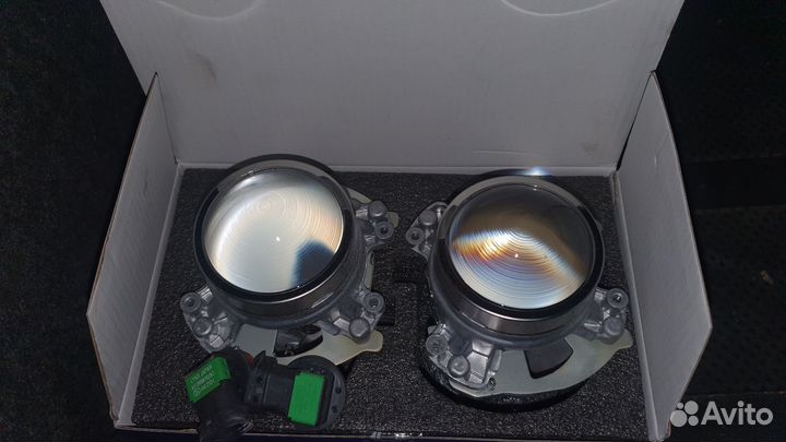 Линзы в фары Nissan X Trail Т31