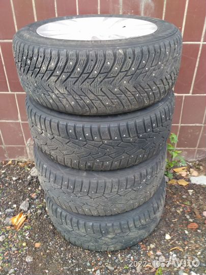 Колеса Диски BMW 520i F10/F11 Nokian 225/55/17