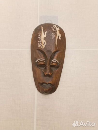 Маска на стену, статуэтки