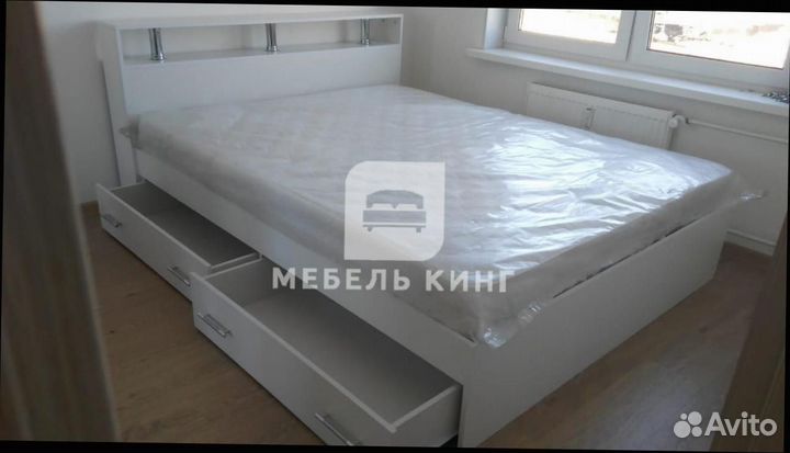 Кровать с ящиками