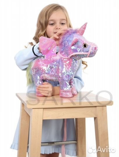 Игрушка Единорог в паетках музыкальный