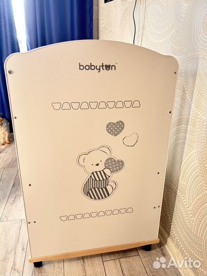 Детская кроватка