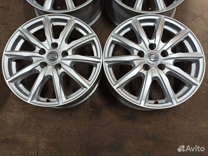 Диски 17 5х114,3 ET45 оригинал Ниссан из Японии
