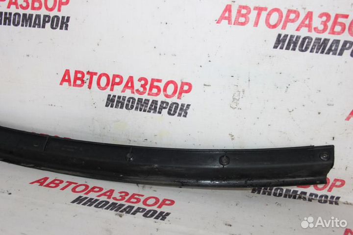 Накладка замка багажника для Chevrolet Niva 2002-2