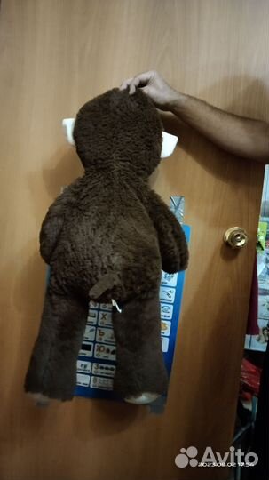 Большая мягкая игрушка обезьяна