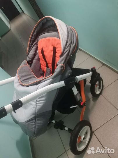 Прогулочная коляска adamex