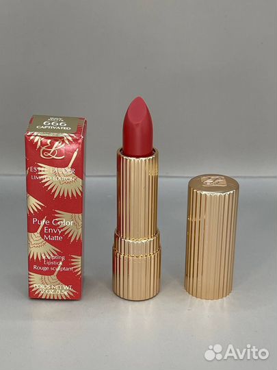 Губная помада Estee Lauder