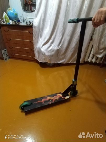 Трюковой самокат