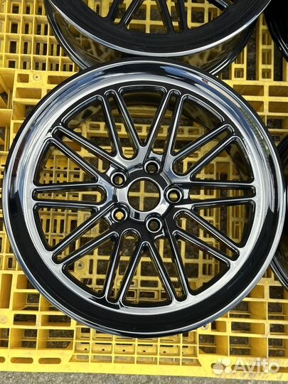 Копия Vossen 18x8 5x114.3 et35 d73.1