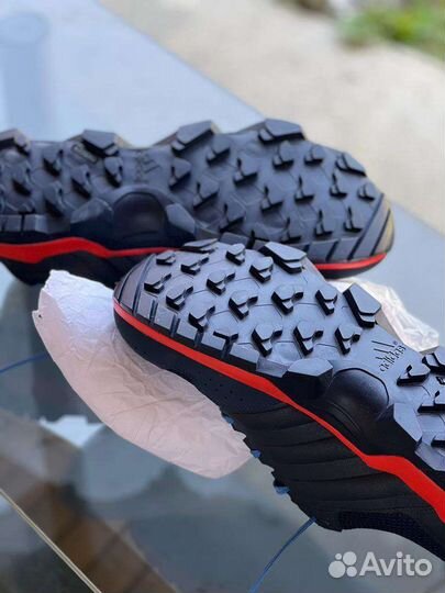 Кроссовки adidas