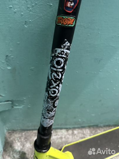 Трюковой самокат oxelo